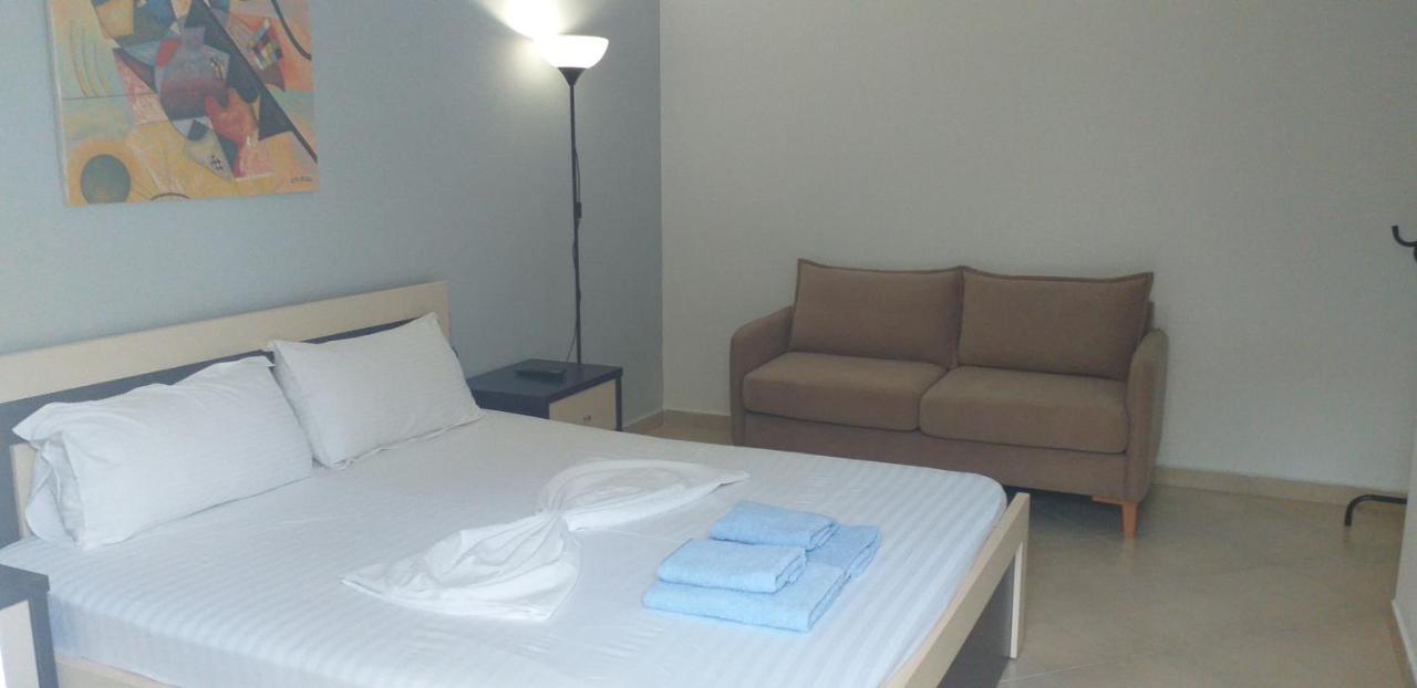 Guest House Solive Himarë Exteriér fotografie