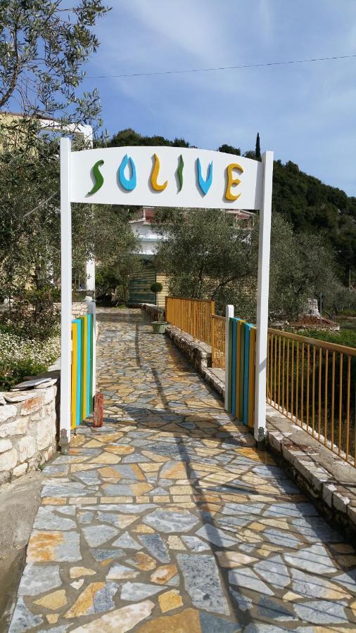Guest House Solive Himarë Exteriér fotografie