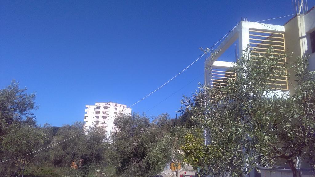 Guest House Solive Himarë Exteriér fotografie