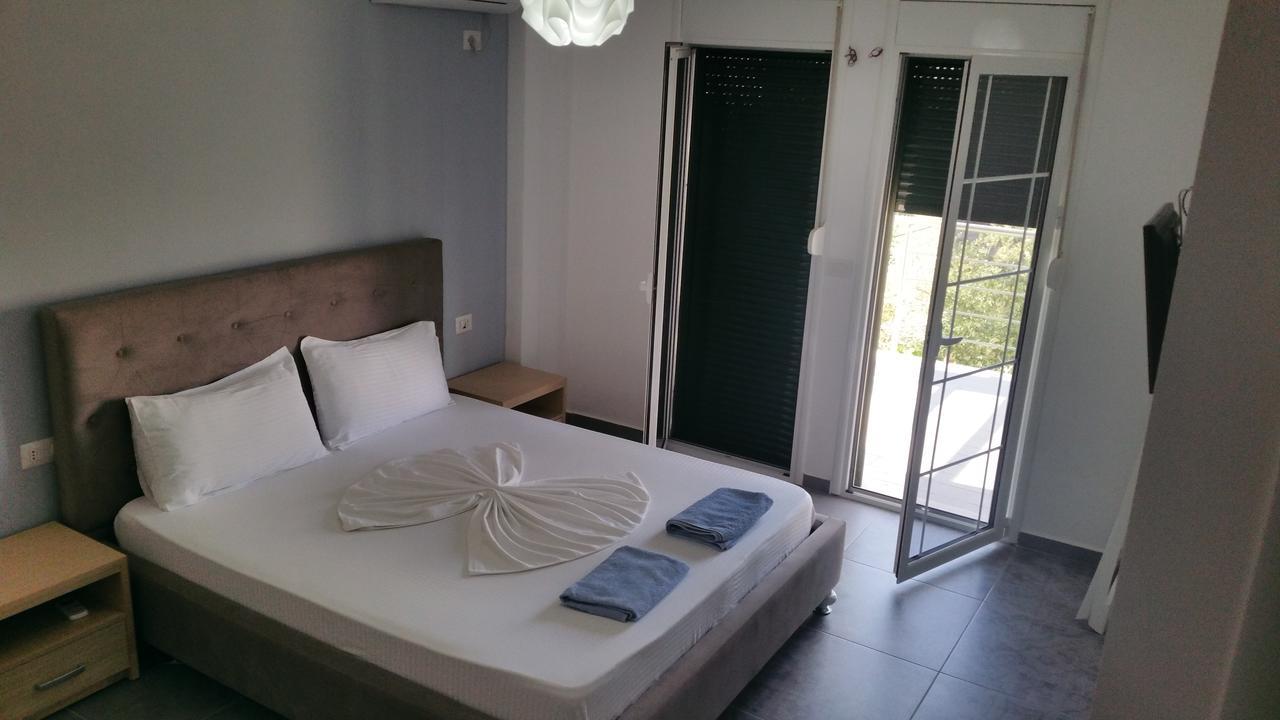 Guest House Solive Himarë Exteriér fotografie